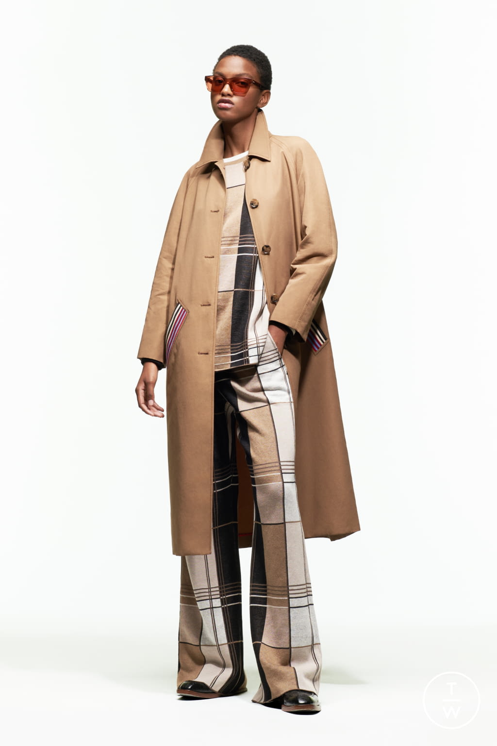 Fashion Week Paris Spring/Summer 2022 look 15 from the Paul Smith collection 女装