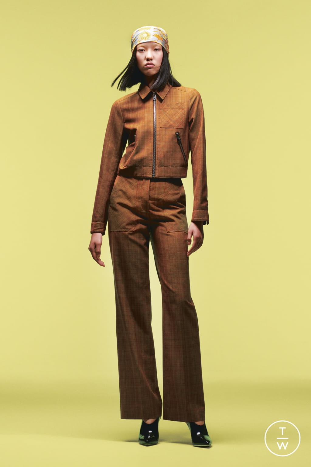 Fashion Week Paris Spring/Summer 2022 look 16 from the Paul Smith collection womenswear