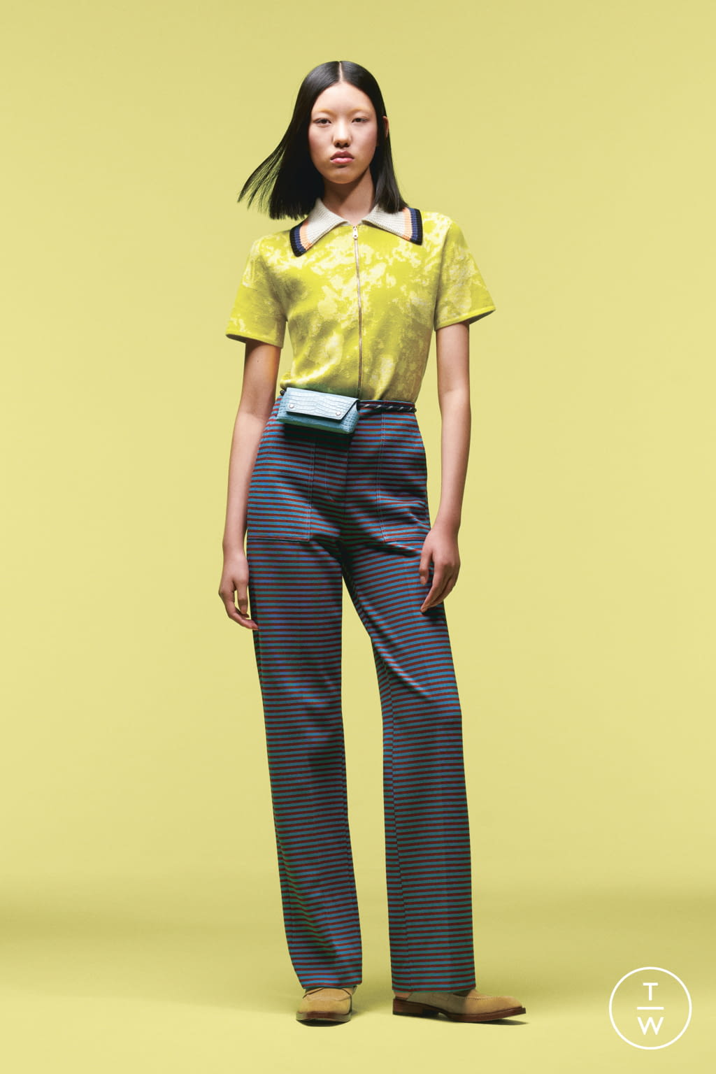 Fashion Week Paris Spring/Summer 2022 look 19 from the Paul Smith collection womenswear