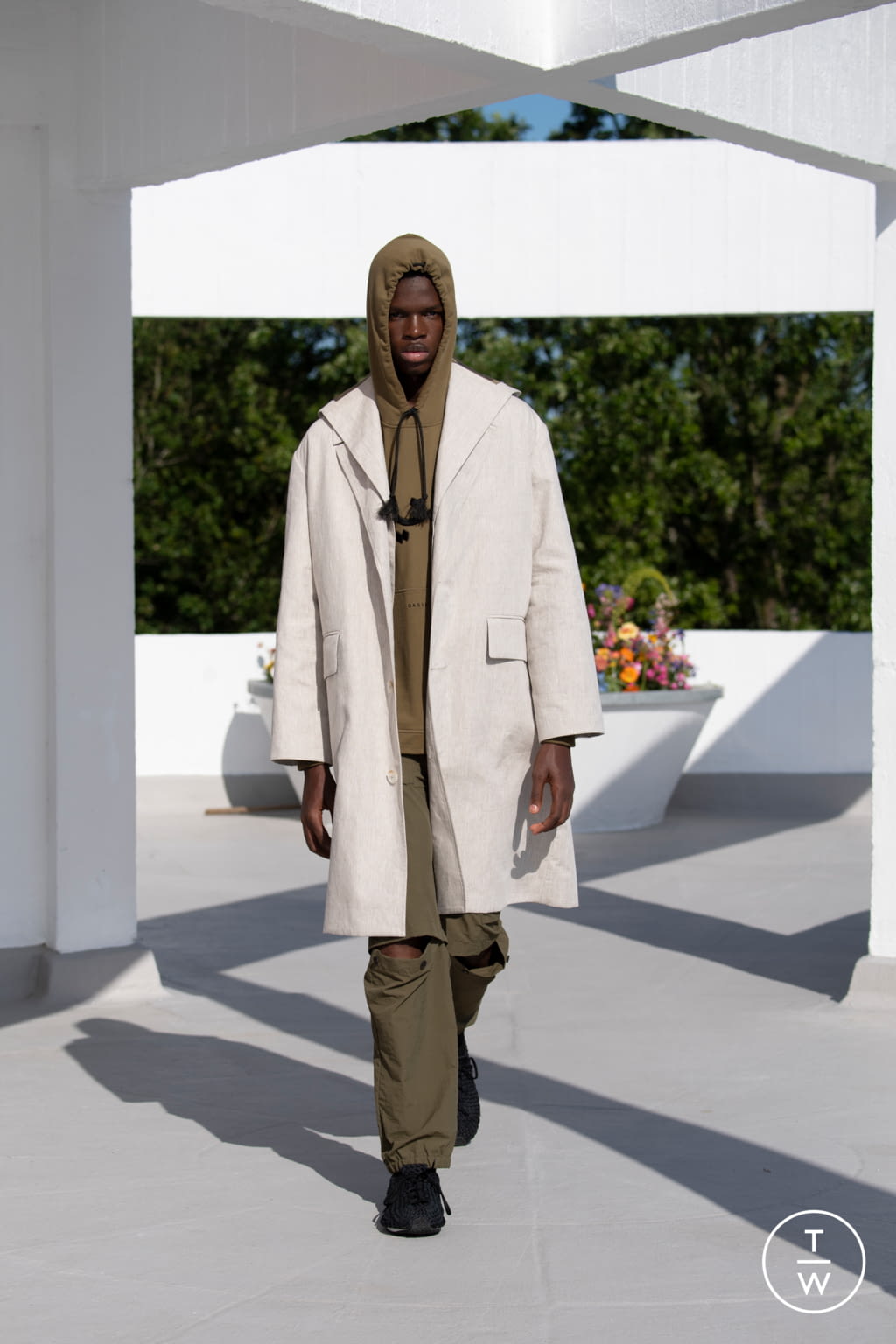 Fashion Week London Spring/Summer 2022 look 28 from the Qasimi collection 男装