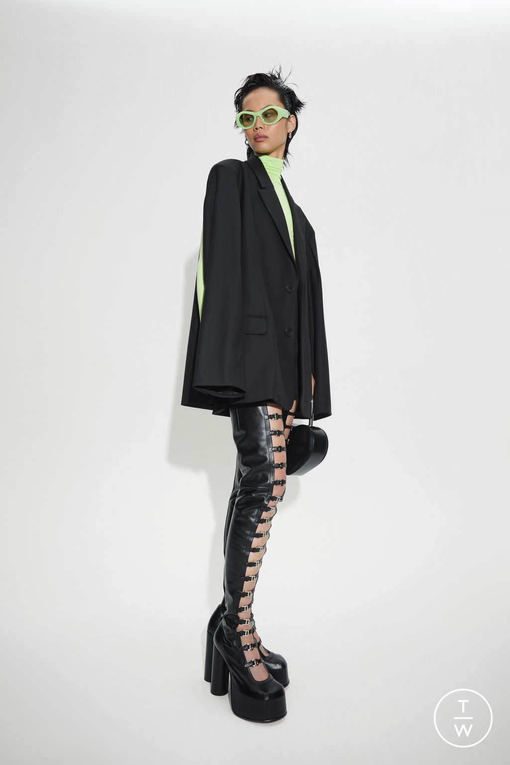 Fashion Week Milan Resort 2023 look 7 from the Ambush collection womenswear