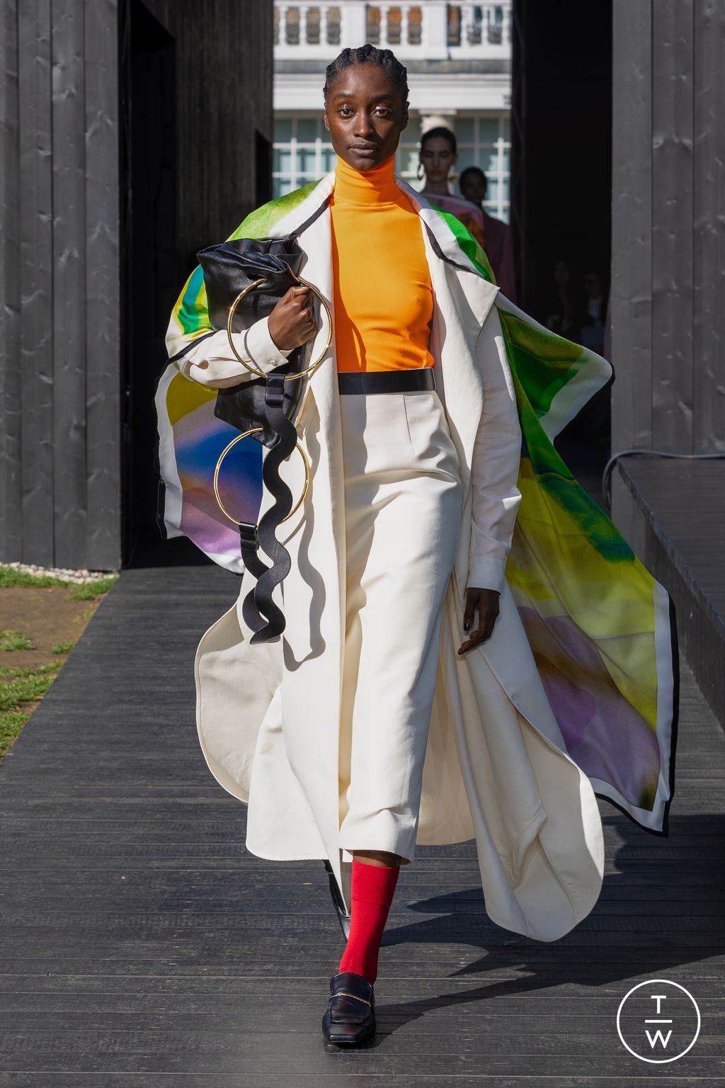 Fashion Week London Spring/Summer 2023 look 20 from the Roksanda collection 女装
