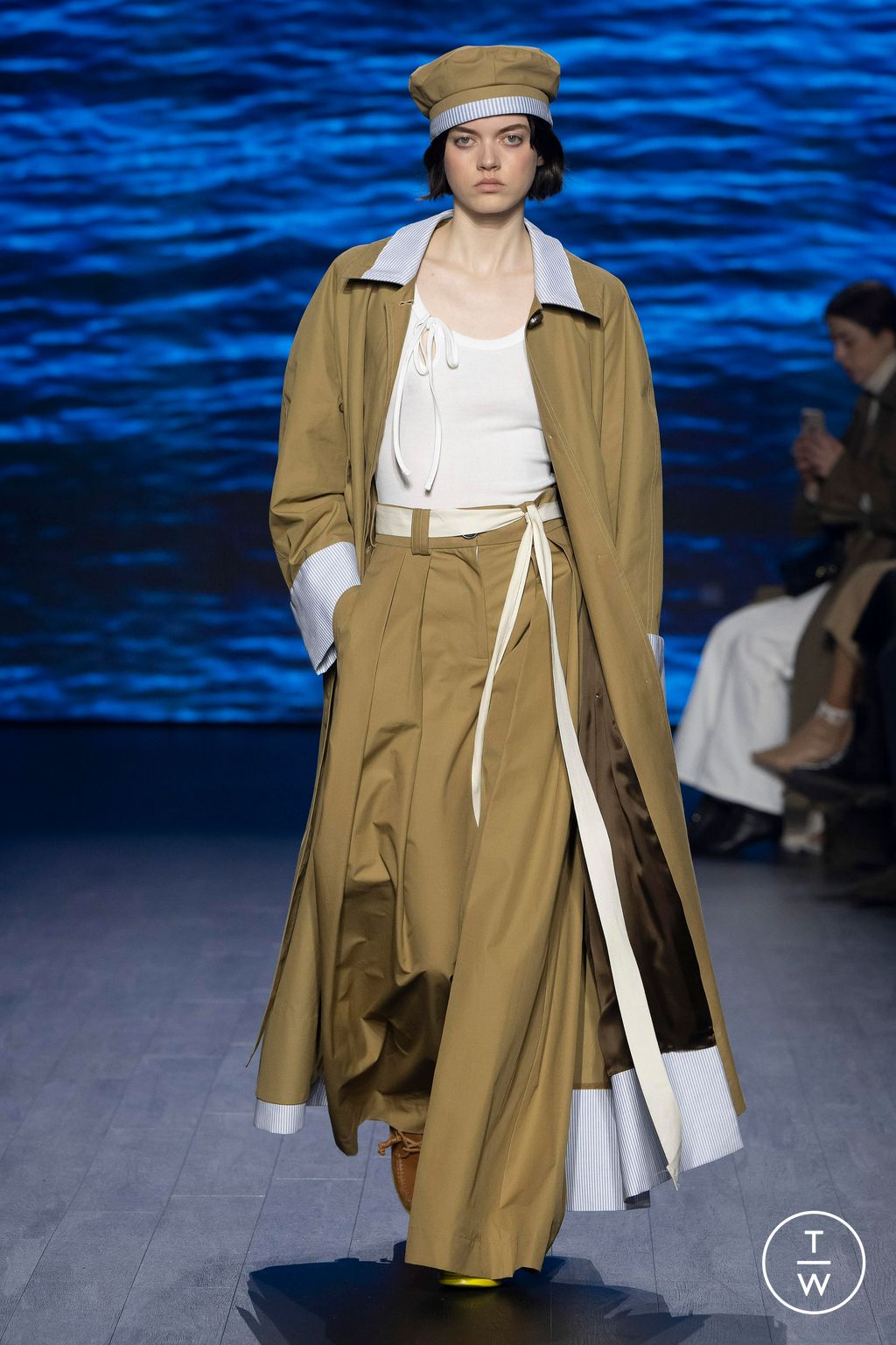 Fashion Week London Fall/Winter 2023 look 12 from the S.S.Daley collection womenswear