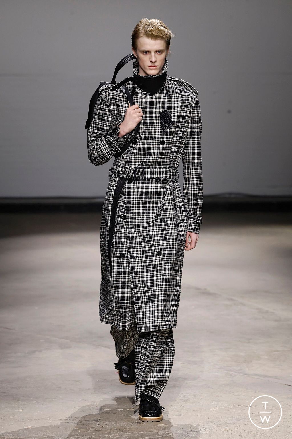 Fashion Week London Fall/Winter 2025 look 2 from the S.S.Daley collection womenswear