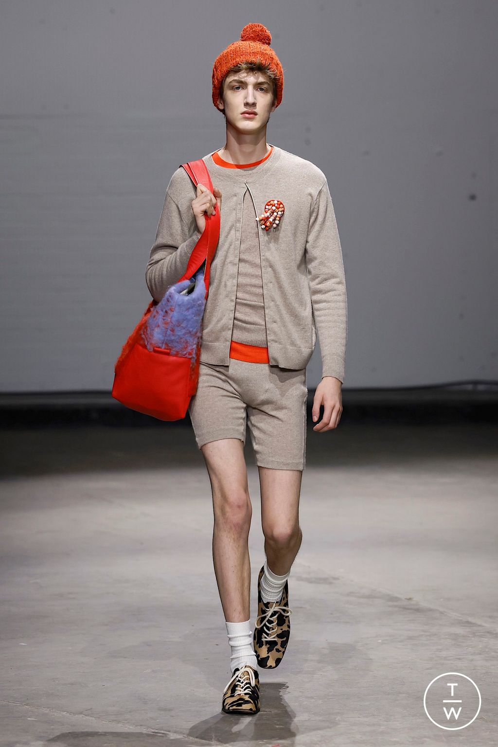 Fashion Week London Fall/Winter 2025 look 19 from the S.S.Daley collection 女装