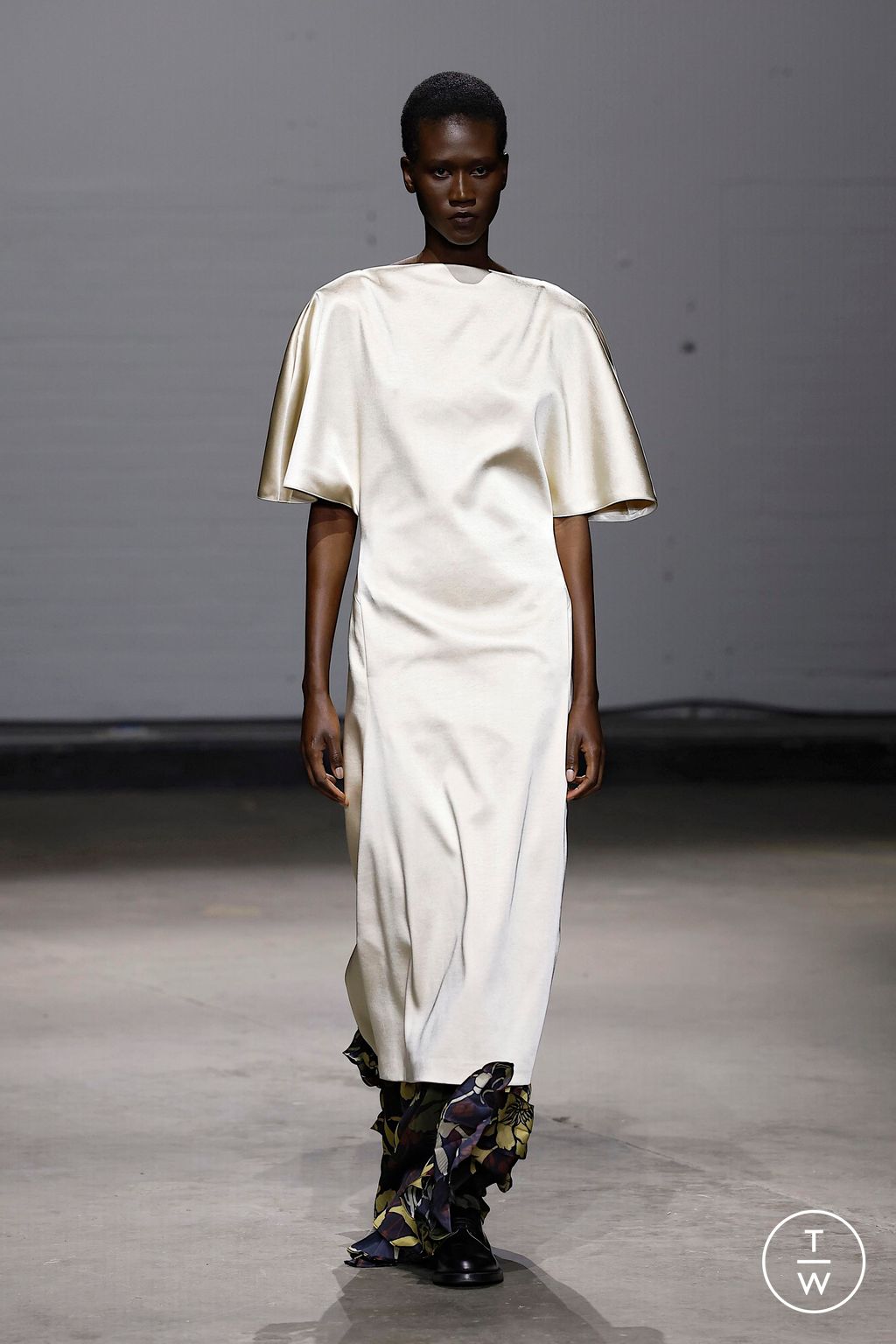 Fashion Week London Fall/Winter 2025 look 23 from the S.S.Daley collection womenswear