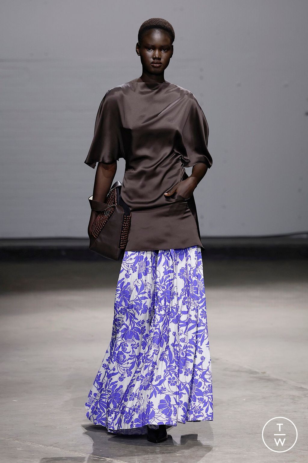 Fashion Week London Fall/Winter 2025 look 36 from the S.S.Daley collection 女装