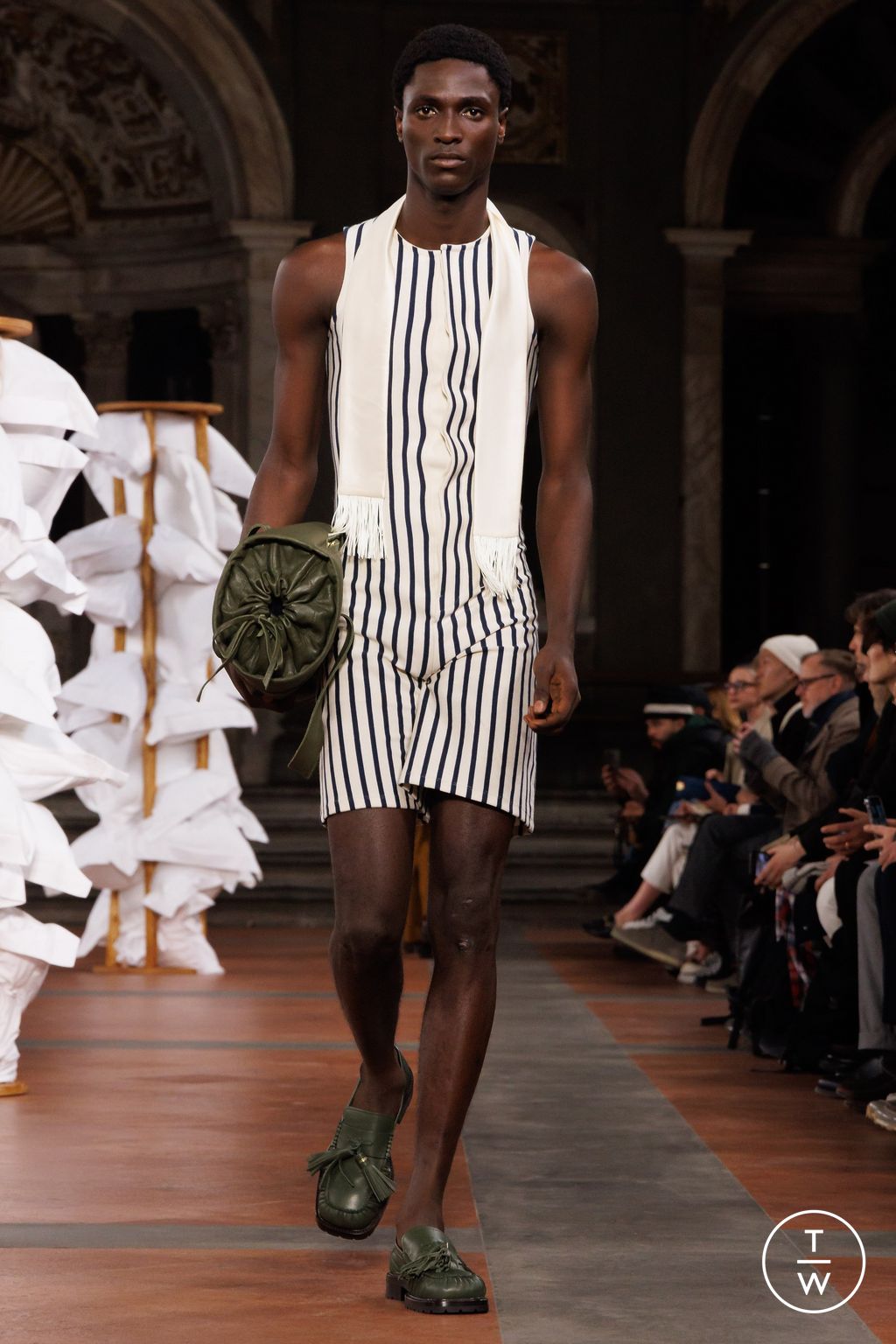 Fashion Week Florence - Pitti Fall/Winter 2024 look 18 from the S.S.Daley collection 男装