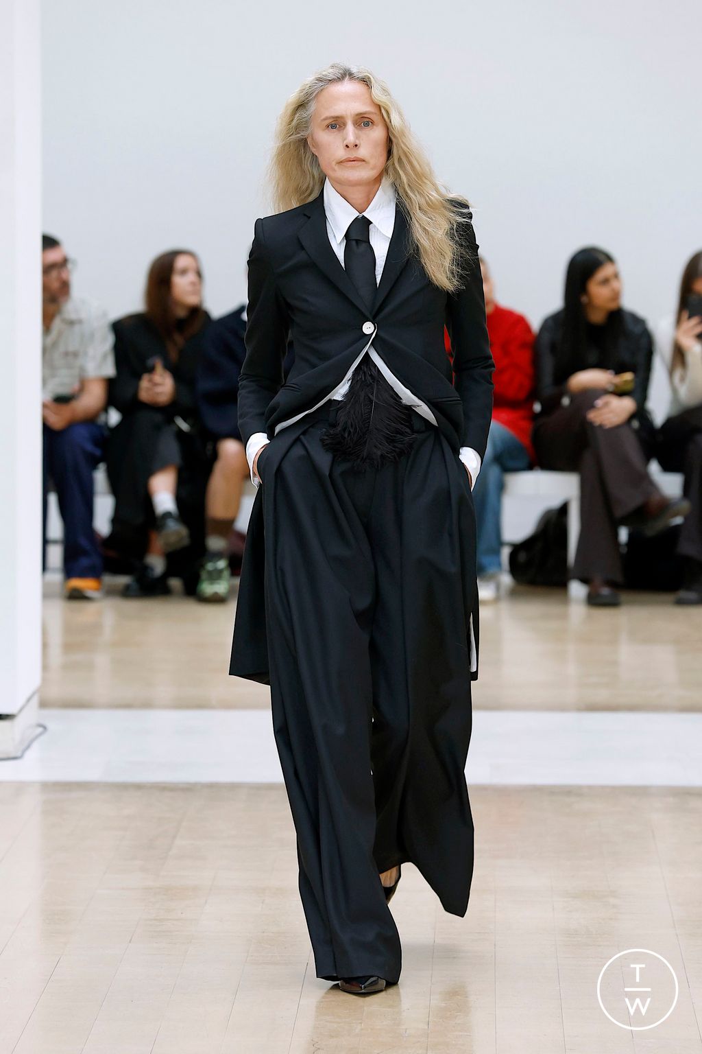 Fashion Week London Spring/Summer 2025 look 3 from the S.S.Daley collection womenswear