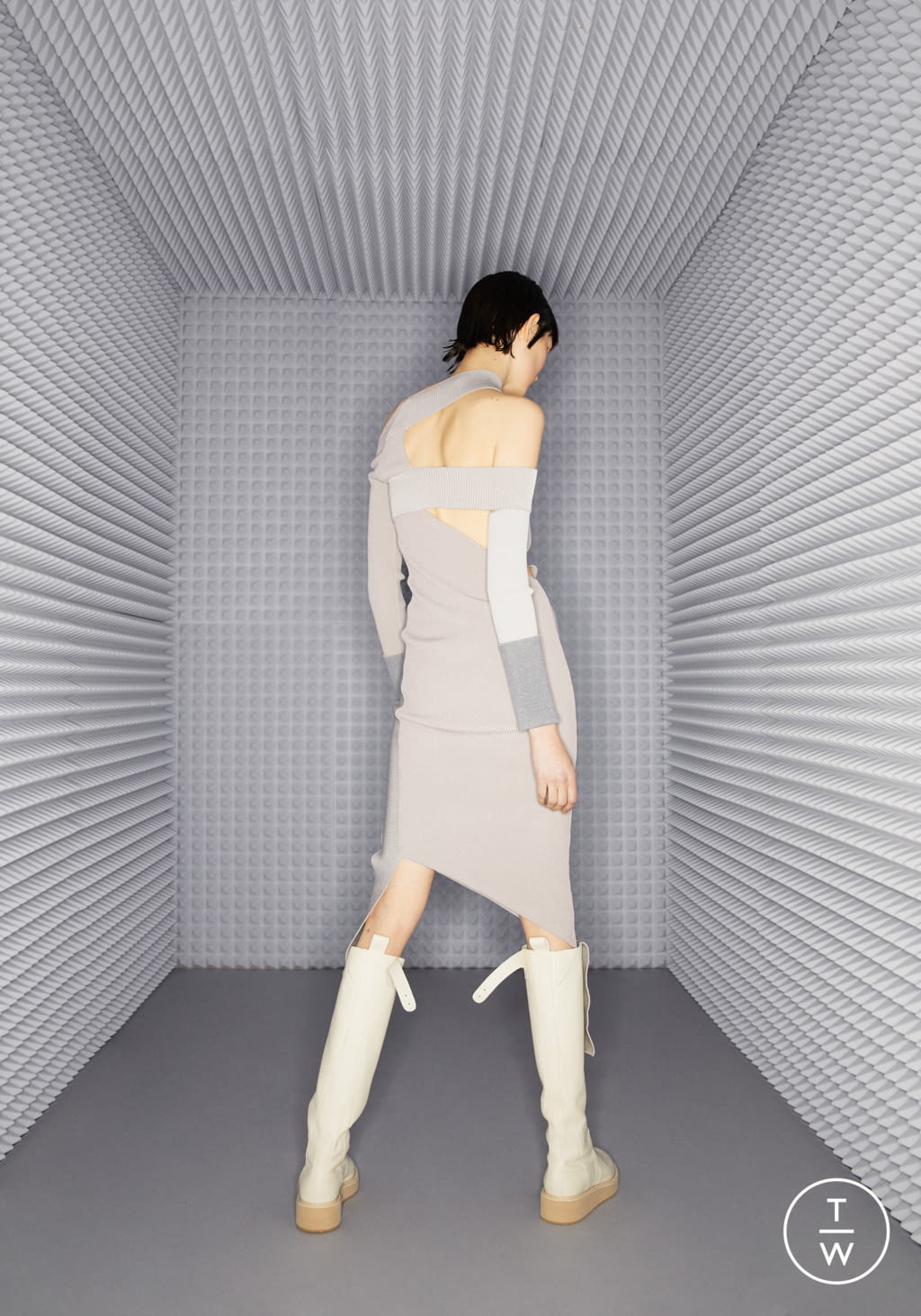 Fashion Week Milan Fall/Winter 2020 look 27 de la collection Ssheena womenswear