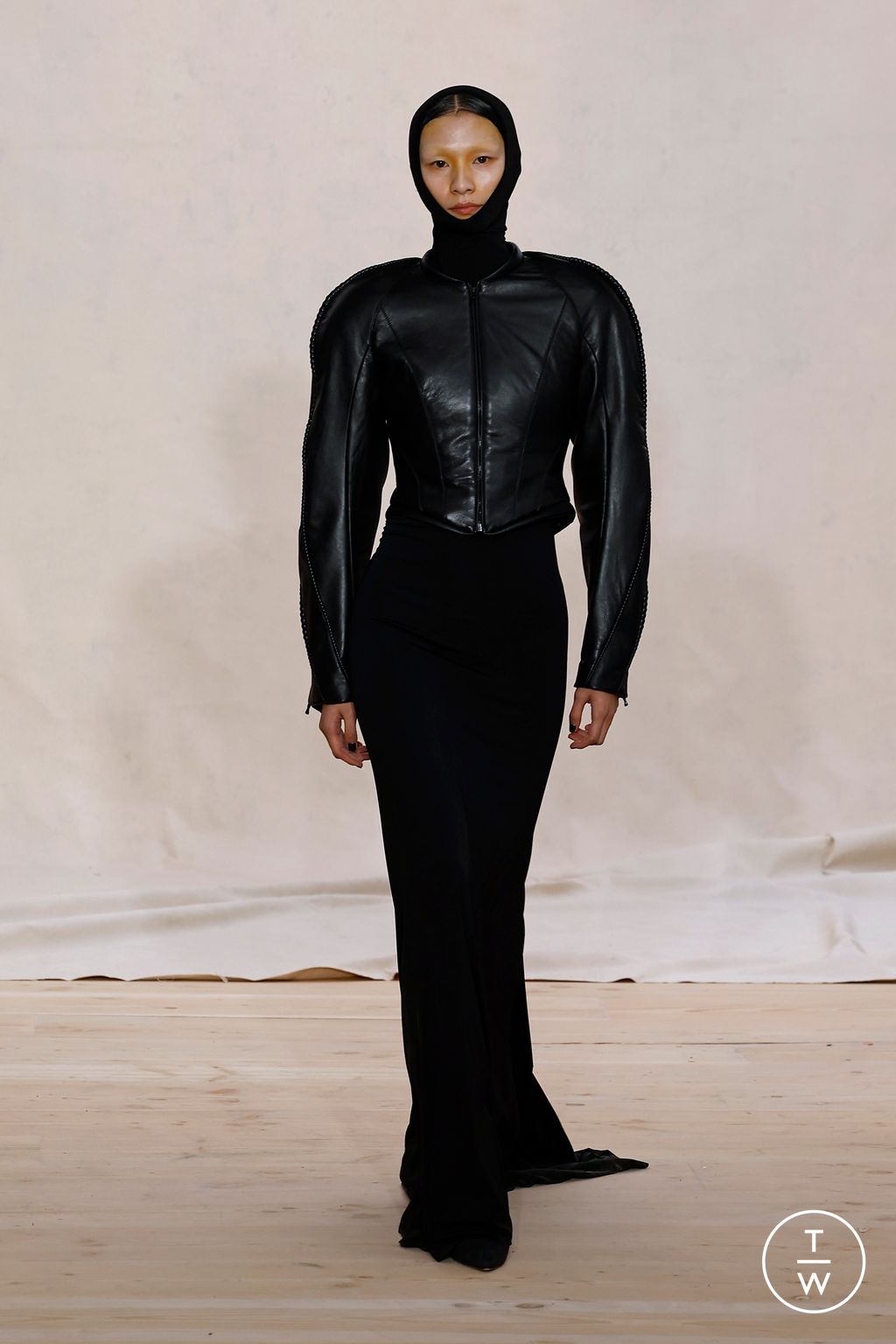 Fashion Week London Spring/Summer 2025 look 2 from the Standing Ground collection womenswear