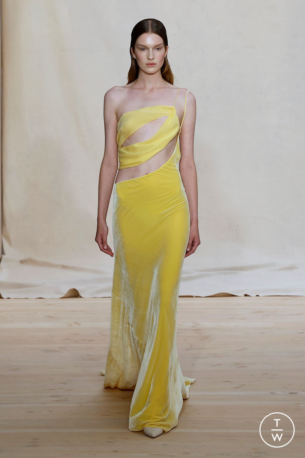 Fashion Week London Spring/Summer 2025 look 10 from the Standing Ground collection womenswear