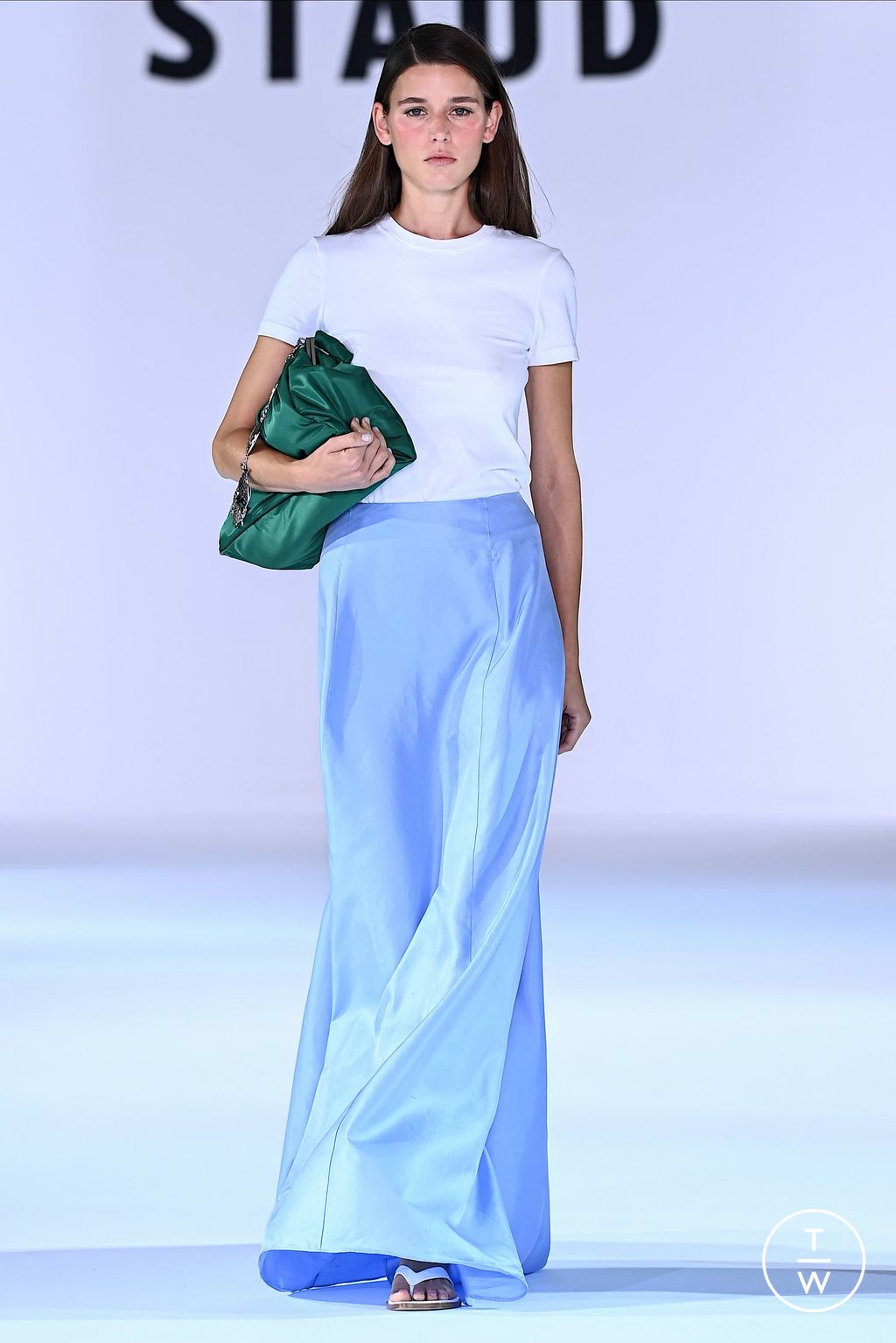 Fashion Week New York Spring/Summer 2024 look 5 from the Staud collection 女装