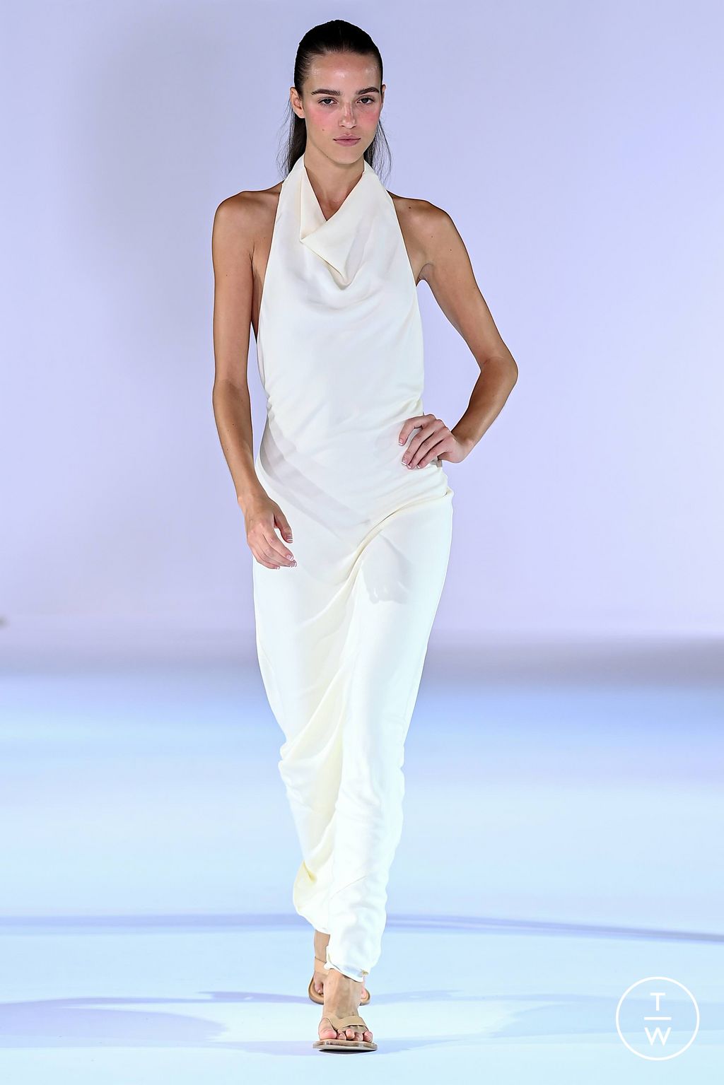 Fashion Week New York Spring/Summer 2024 look 21 from the Staud collection 女装