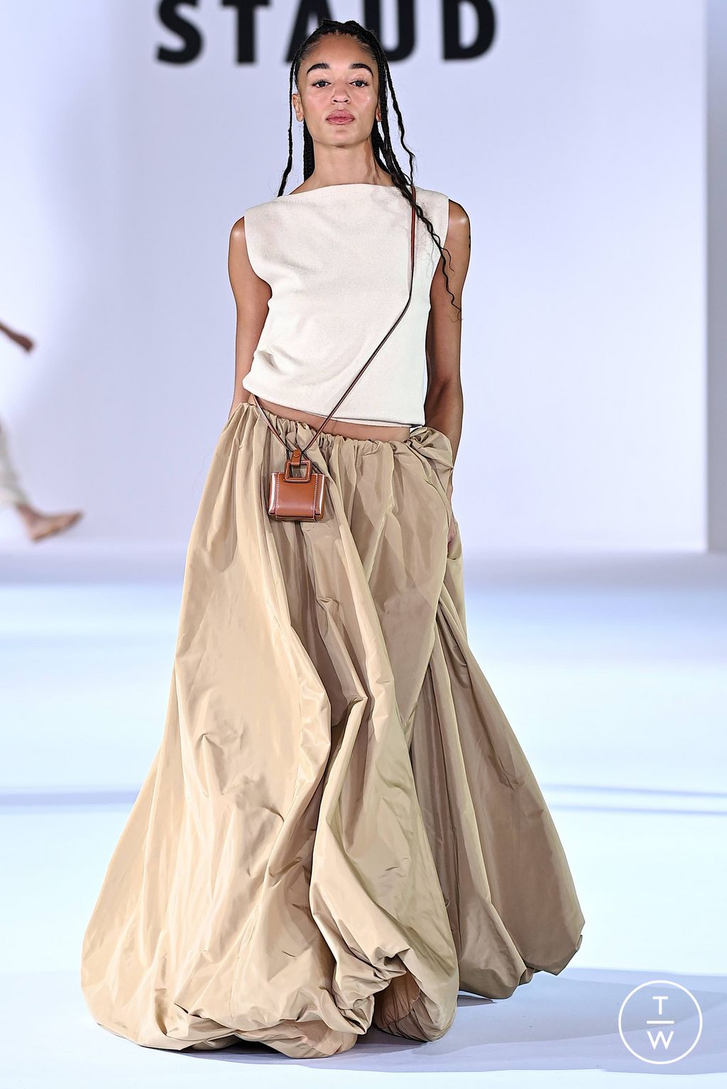 Fashion Week New York Spring/Summer 2024 look 34 from the Staud collection womenswear
