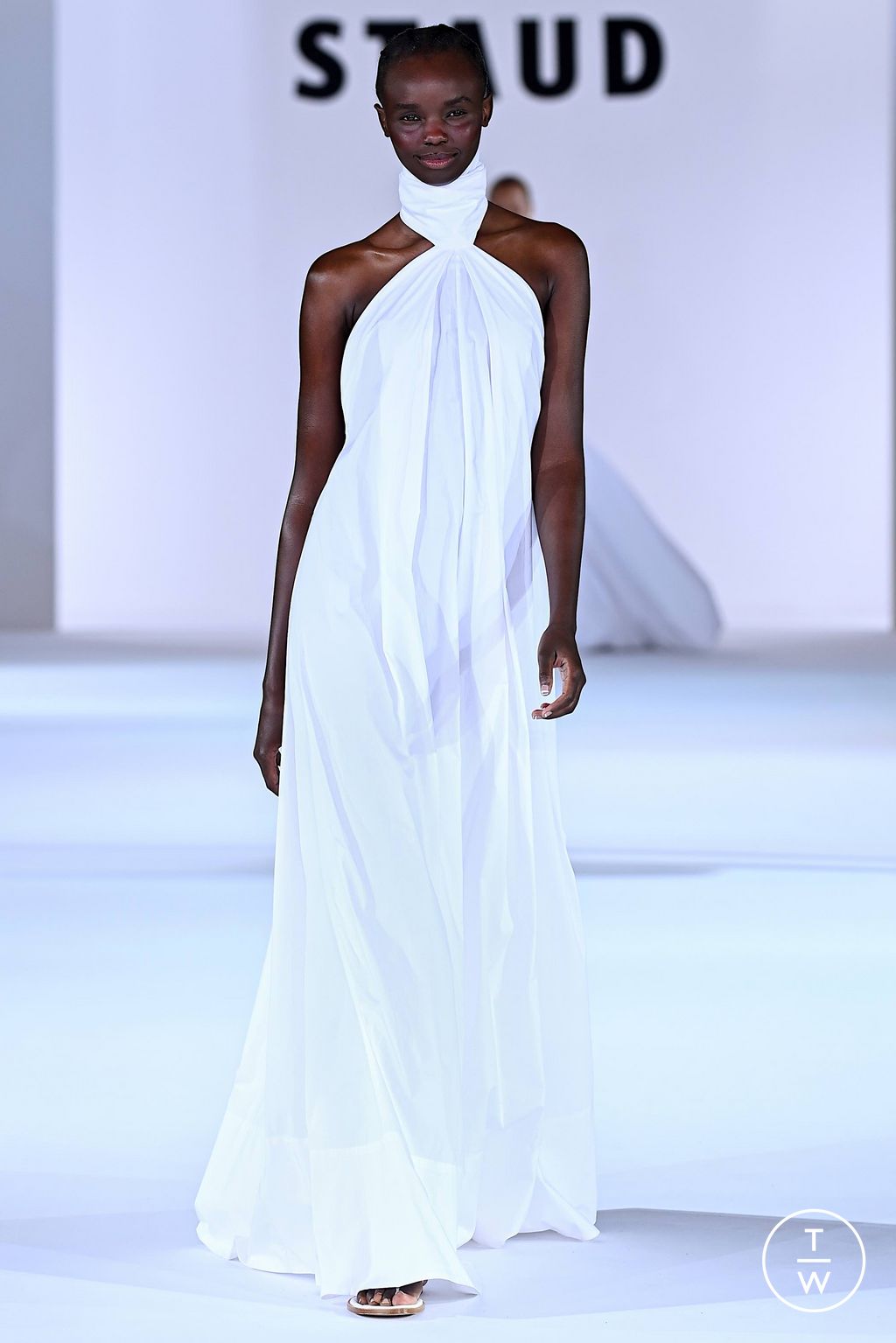 Fashion Week New York Spring/Summer 2024 look 38 from the Staud collection 女装
