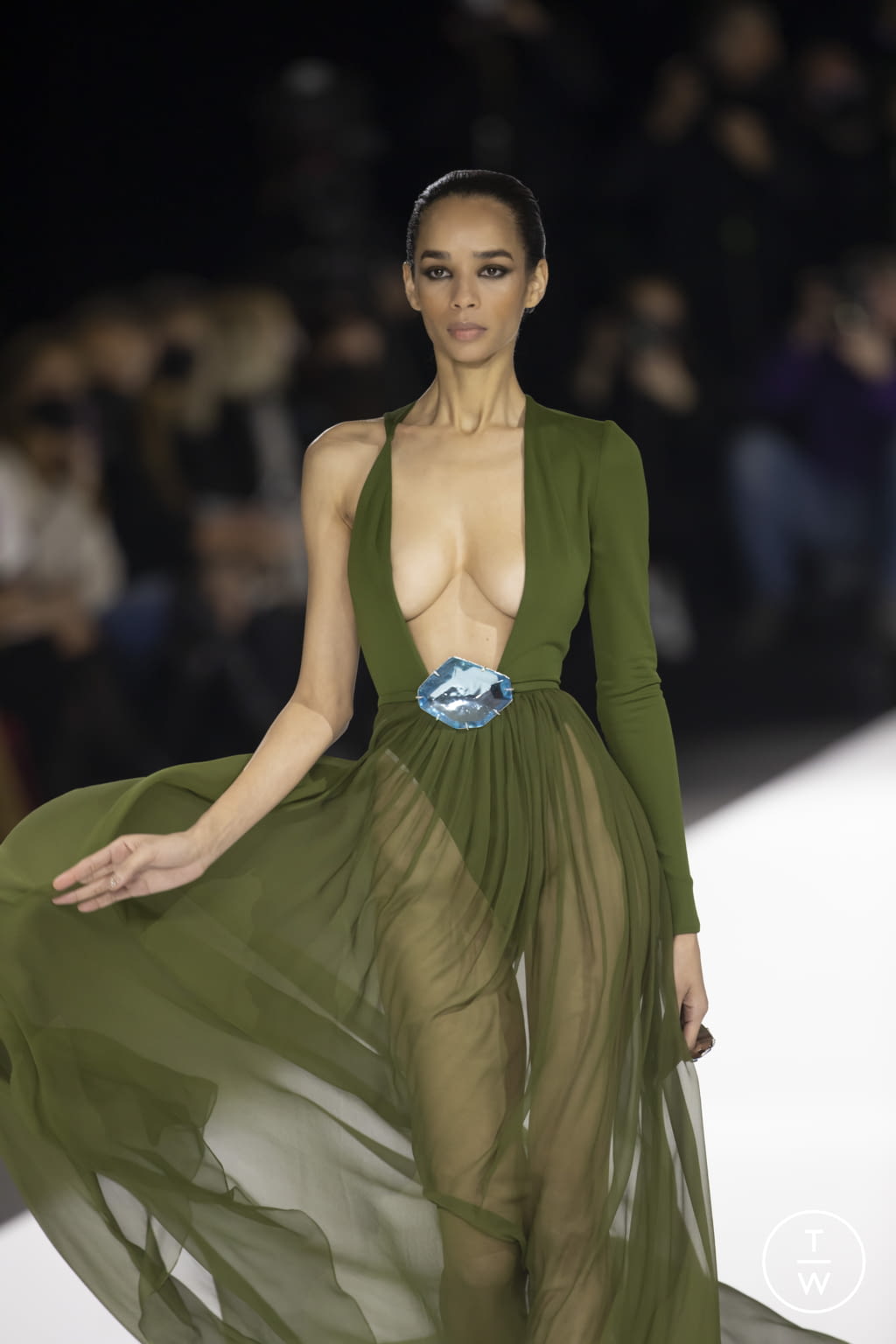 Fashion Week Paris Spring/Summer 2022 look 21 from the Stephane Rolland collection couture