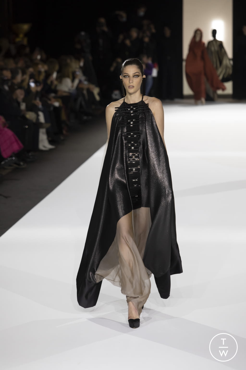Fashion Week Paris Spring/Summer 2022 look 4 from the Stephane Rolland collection couture