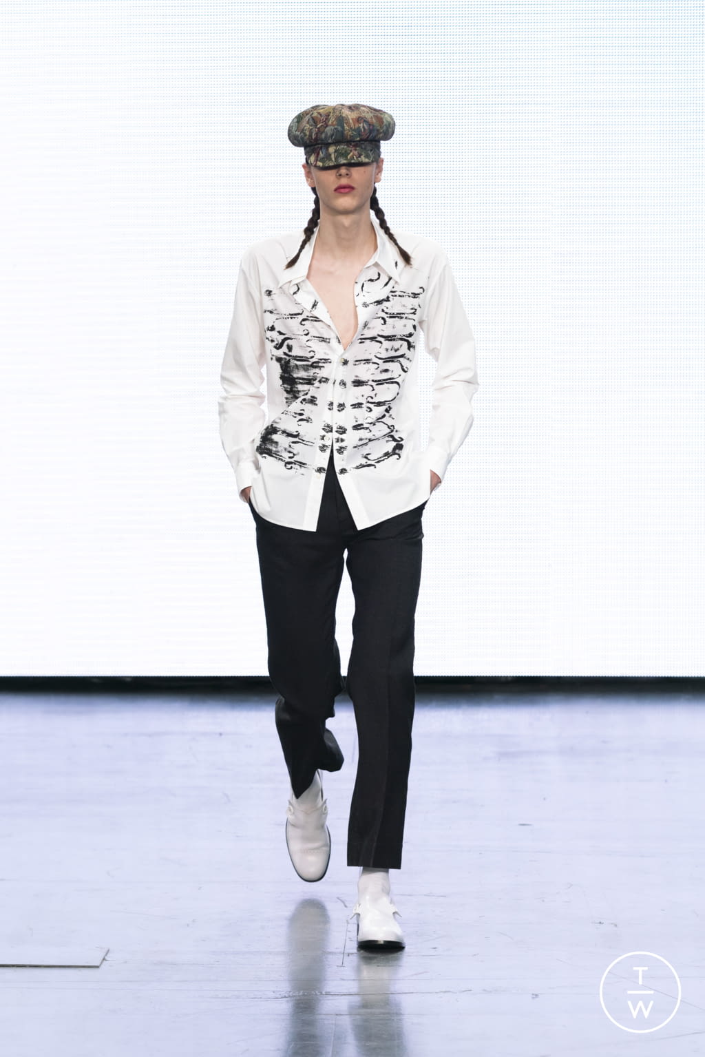 Fashion Week London Spring/Summer 2022 look 13 from the Stefan Cooke collection 男装