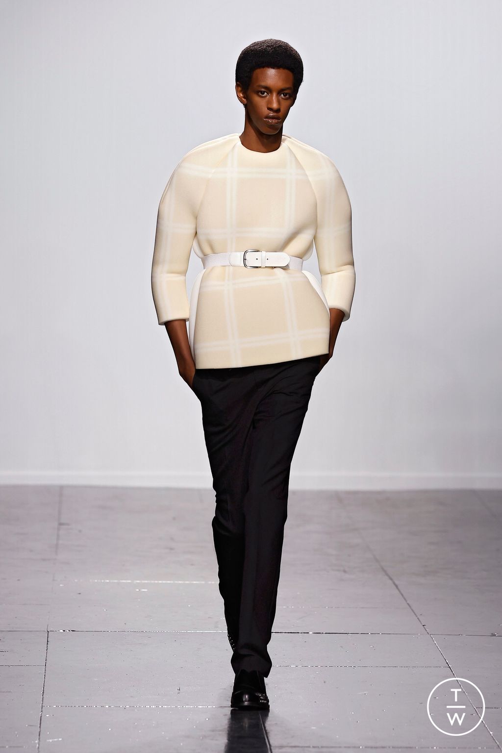 Fashion Week London Spring/Summer 2024 look 9 from the Stefan Cooke collection menswear