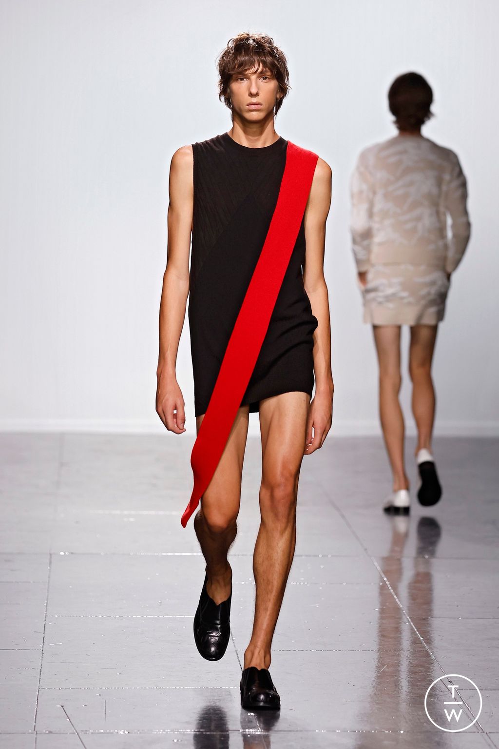 Fashion Week London Spring/Summer 2024 look 21 from the Stefan Cooke collection menswear