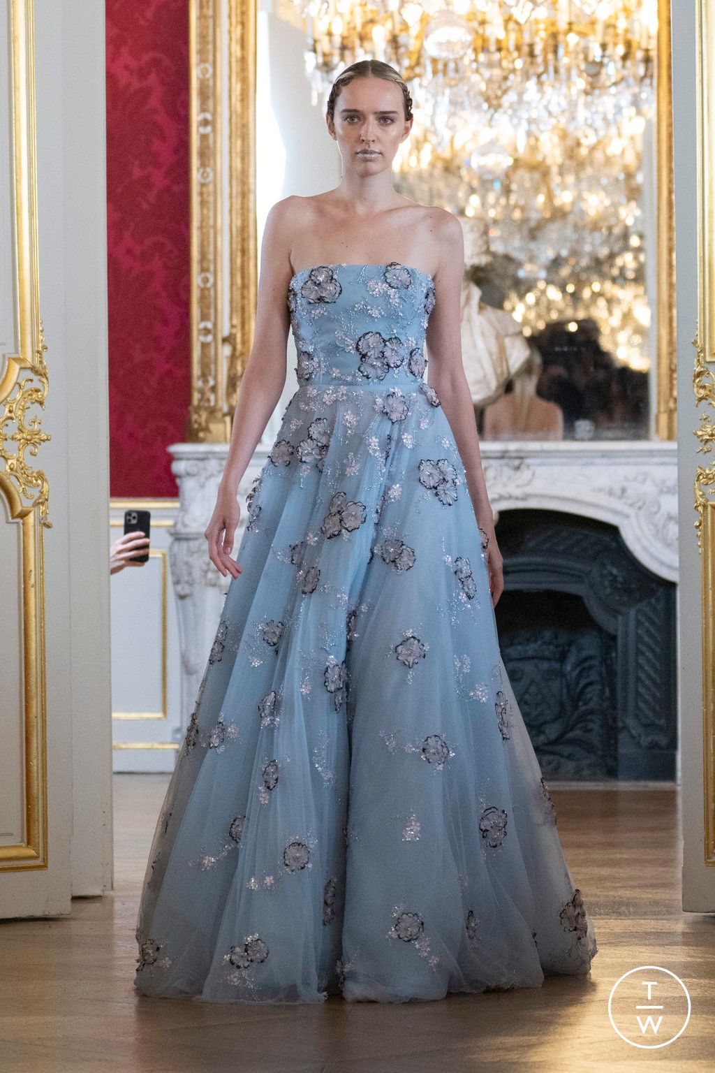 Fashion Week Paris Fall/Winter 2022 look 13 from the Stefan Djokovich collection couture