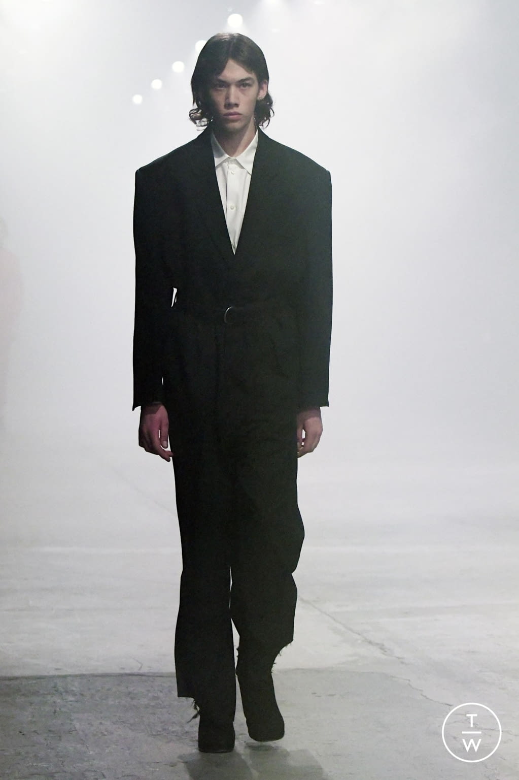 Fashion Week Florence - Pitti Fall/Winter 2020 look 3 from the Stefano Pilati for RANDOM IDENTITIES collection menswear