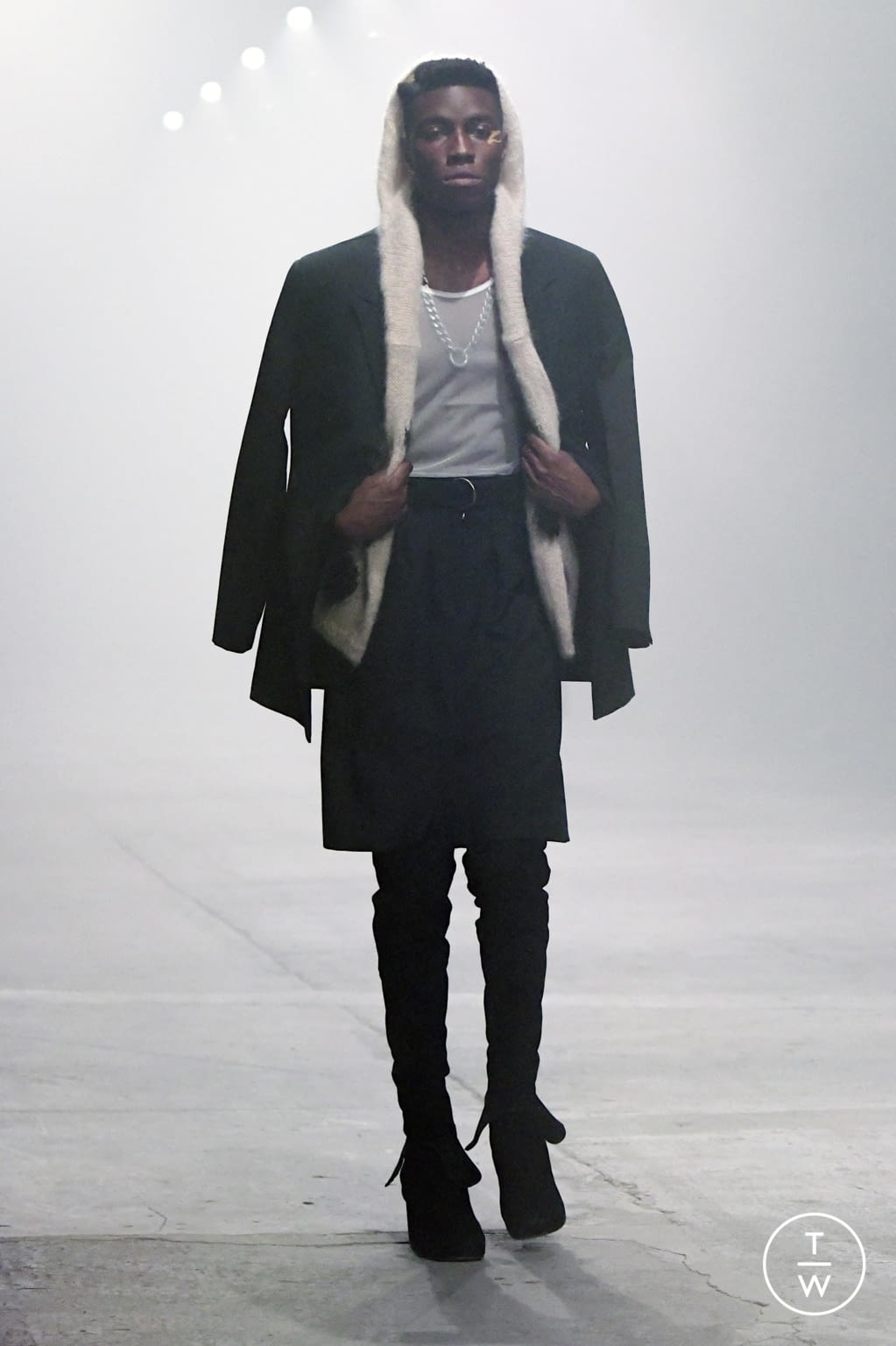 Fashion Week Florence - Pitti Fall/Winter 2020 look 6 from the Stefano Pilati for RANDOM IDENTITIES collection menswear