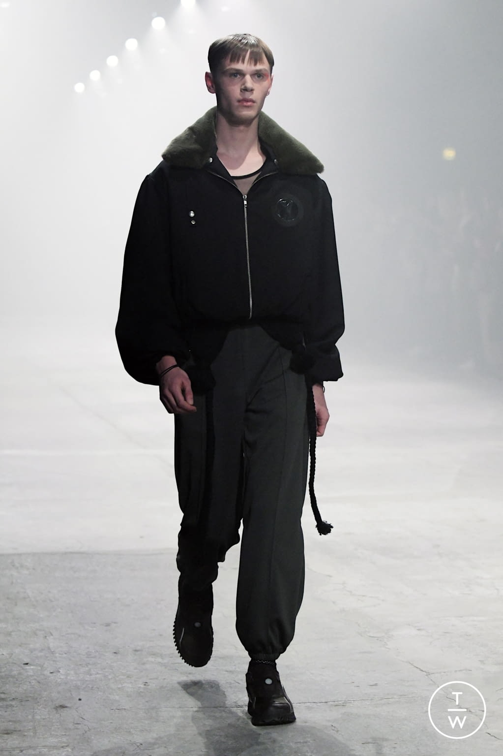 Fashion Week Florence - Pitti Fall/Winter 2020 look 17 from the Stefano Pilati for RANDOM IDENTITIES collection menswear