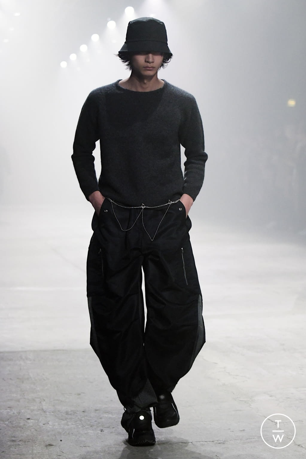 Fashion Week Florence - Pitti Fall/Winter 2020 look 22 from the Stefano Pilati for RANDOM IDENTITIES collection menswear