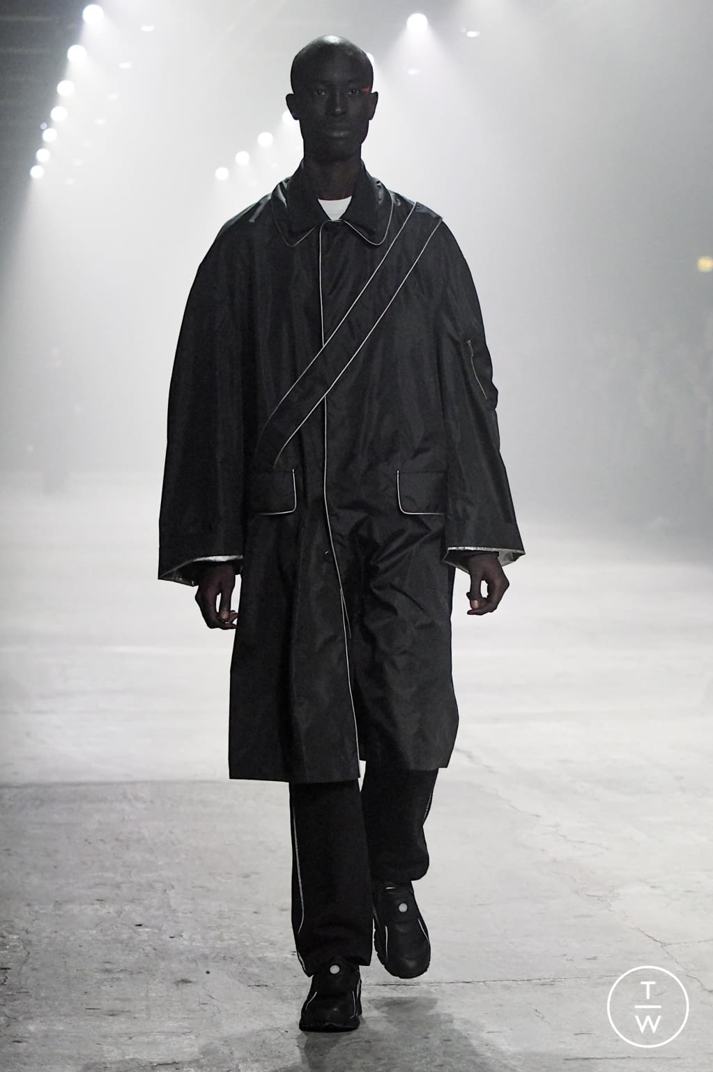 Fashion Week Florence - Pitti Fall/Winter 2020 look 24 from the Stefano Pilati for RANDOM IDENTITIES collection menswear