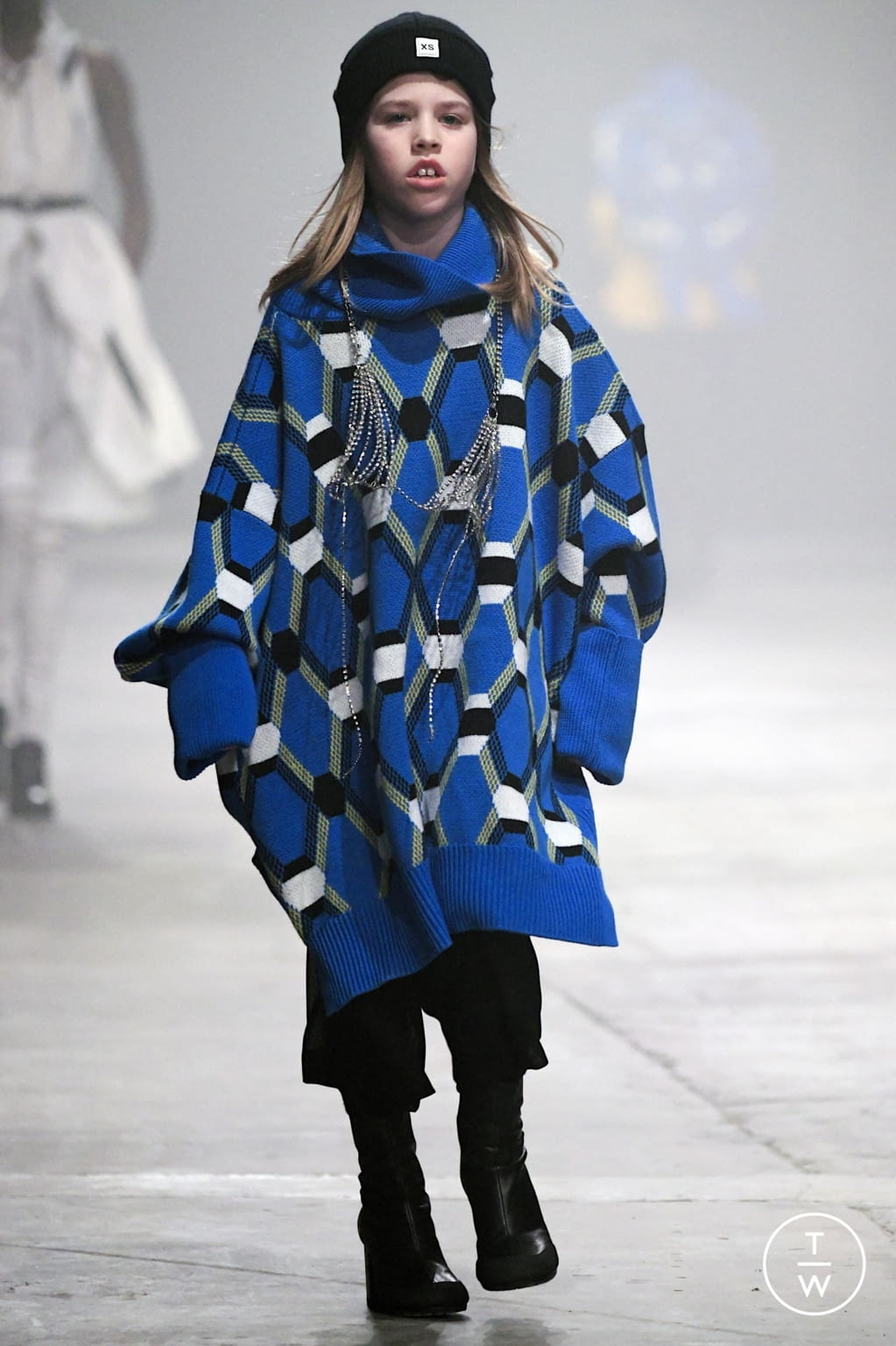 Fashion Week Florence - Pitti Fall/Winter 2020 look 39 de la collection Stefano Pilati for RANDOM IDENTITIES menswear