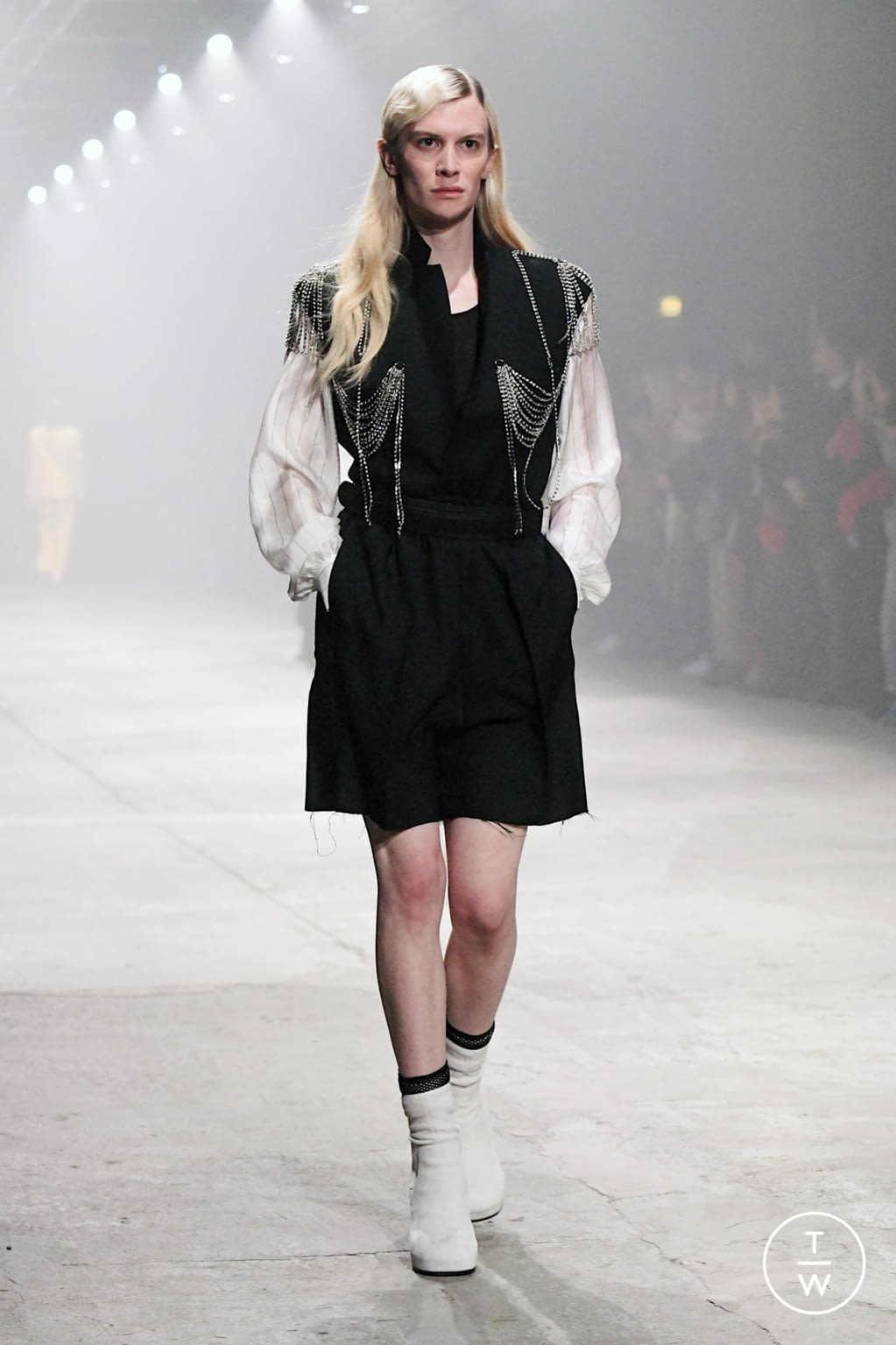 Fashion Week Florence - Pitti Fall/Winter 2020 look 50 de la collection Stefano Pilati for RANDOM IDENTITIES menswear