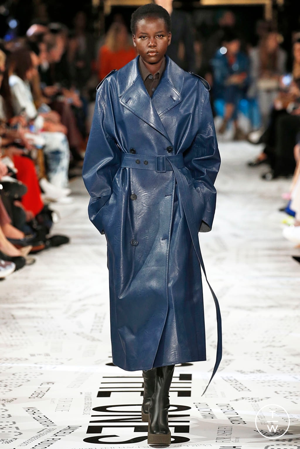 Fashion Week Paris Fall/Winter 2019 look 42 from the Stella McCartney collection womenswear
