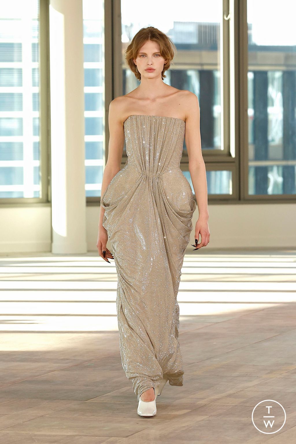 Fashion Week Paris Fall/Winter 2025 look 45 de la collection Stella McCartney womenswear