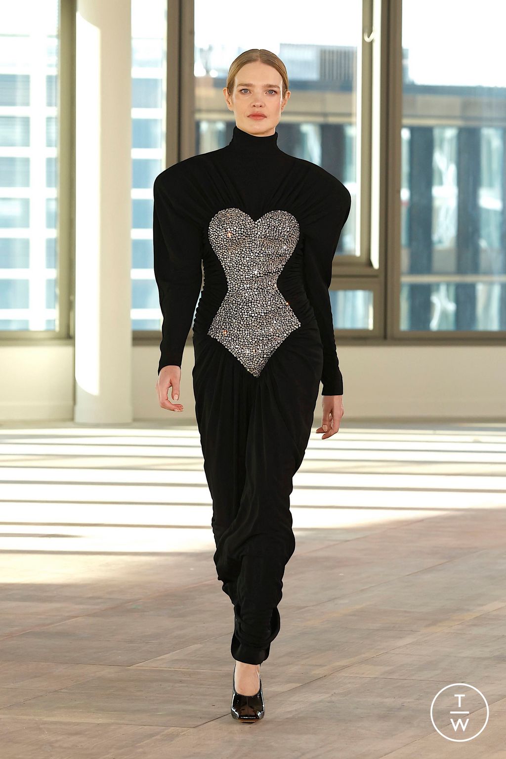 Fashion Week Paris Fall/Winter 2025 look 46 from the Stella McCartney collection womenswear