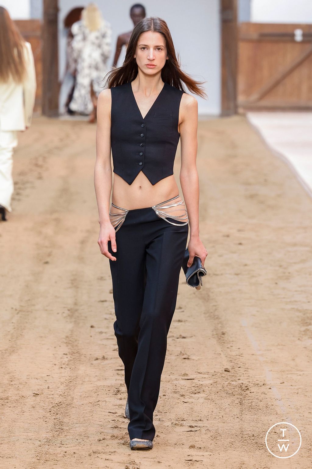 Fashion Week Paris Fall/Winter 2023 look 14 from the Stella McCartney collection 女装