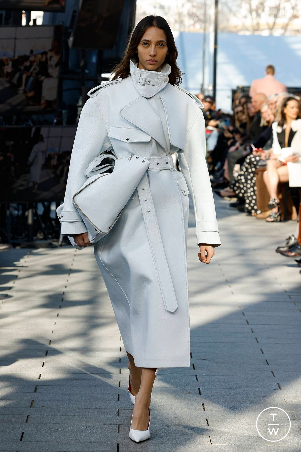 Fashion Week Paris Fall/Winter 2024 look 9 from the Stella McCartney collection womenswear
