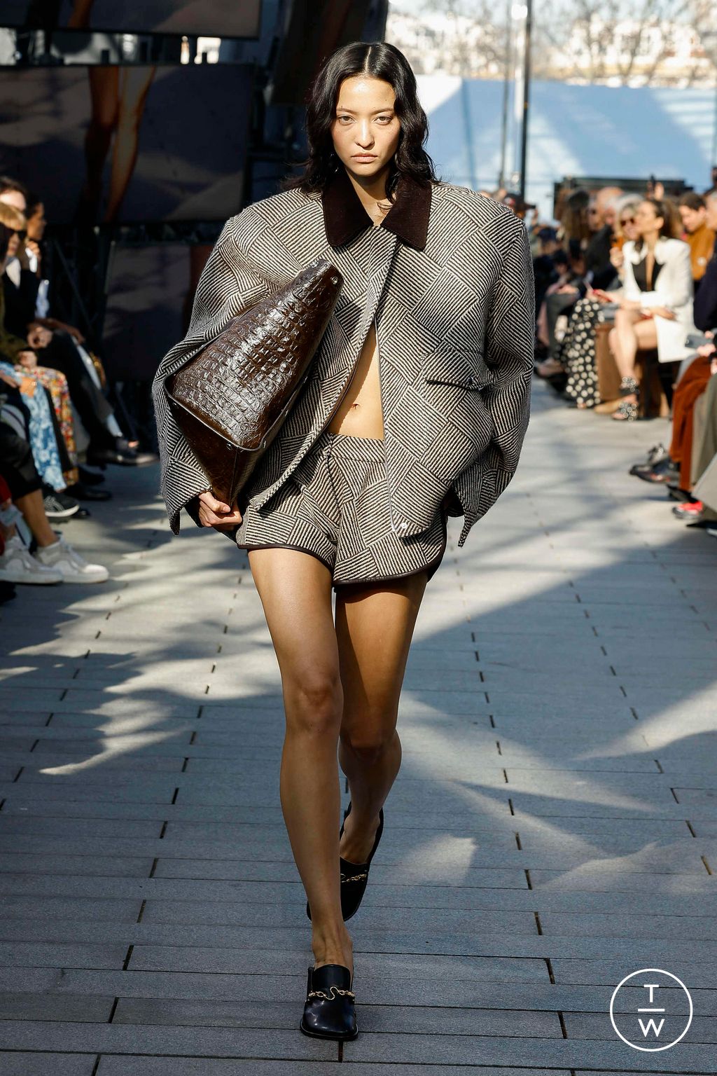 Fashion Week Paris Fall/Winter 2024 look 13 from the Stella McCartney collection womenswear