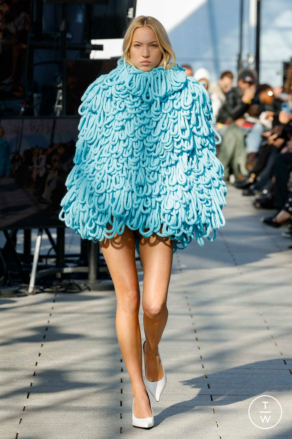Fashion Week Paris Fall/Winter 2024 look 36 de la collection Stella McCartney womenswear