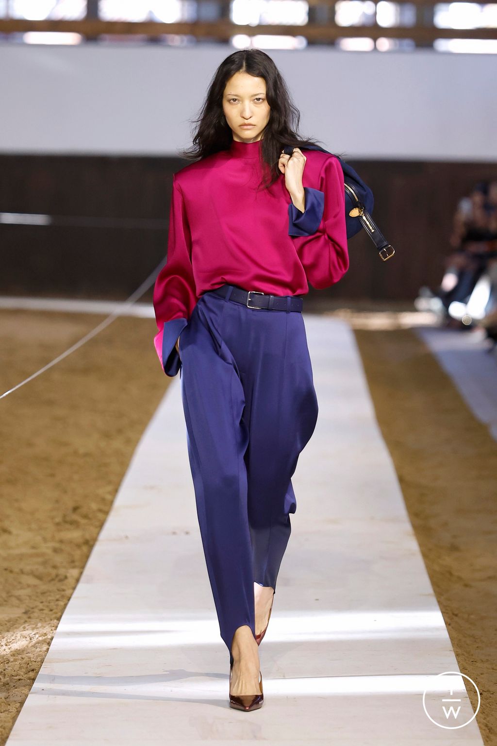 Fashion Week Paris Fall/Winter 2026 look 24 from the Stella McCartney collection 女装
