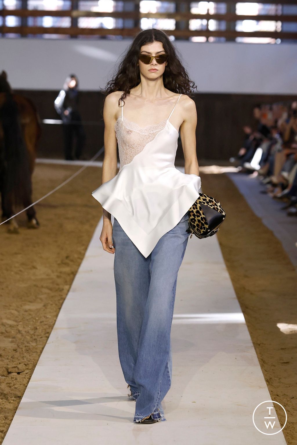 Fashion Week Paris Fall/Winter 2026 look 35 from the Stella McCartney collection womenswear