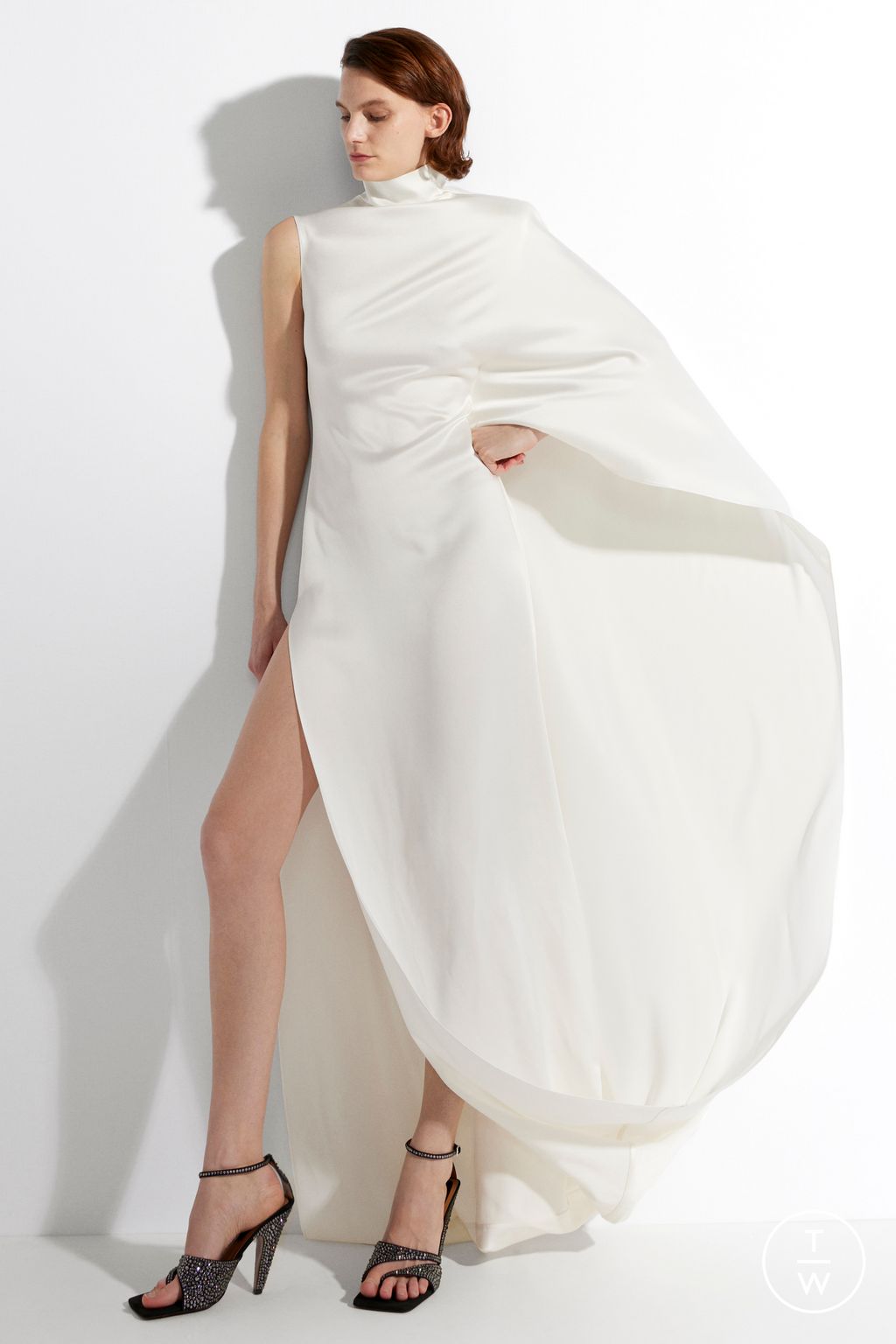 Fashion Week Paris Pre-Fall 2025 look 33 from the Stella McCartney collection 女装