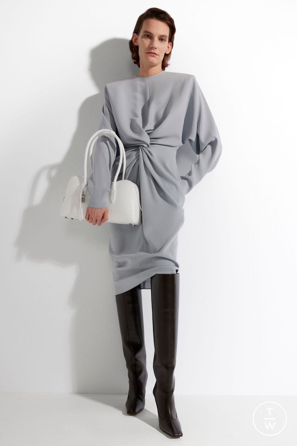 Fashion Week Paris Pre-Fall 2025 look 6 from the Stella McCartney collection 女装