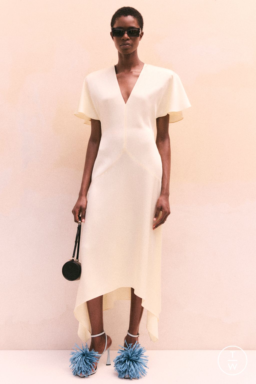 Fashion Week Paris Resort 2026 look 8 from the Stella McCartney collection 女装