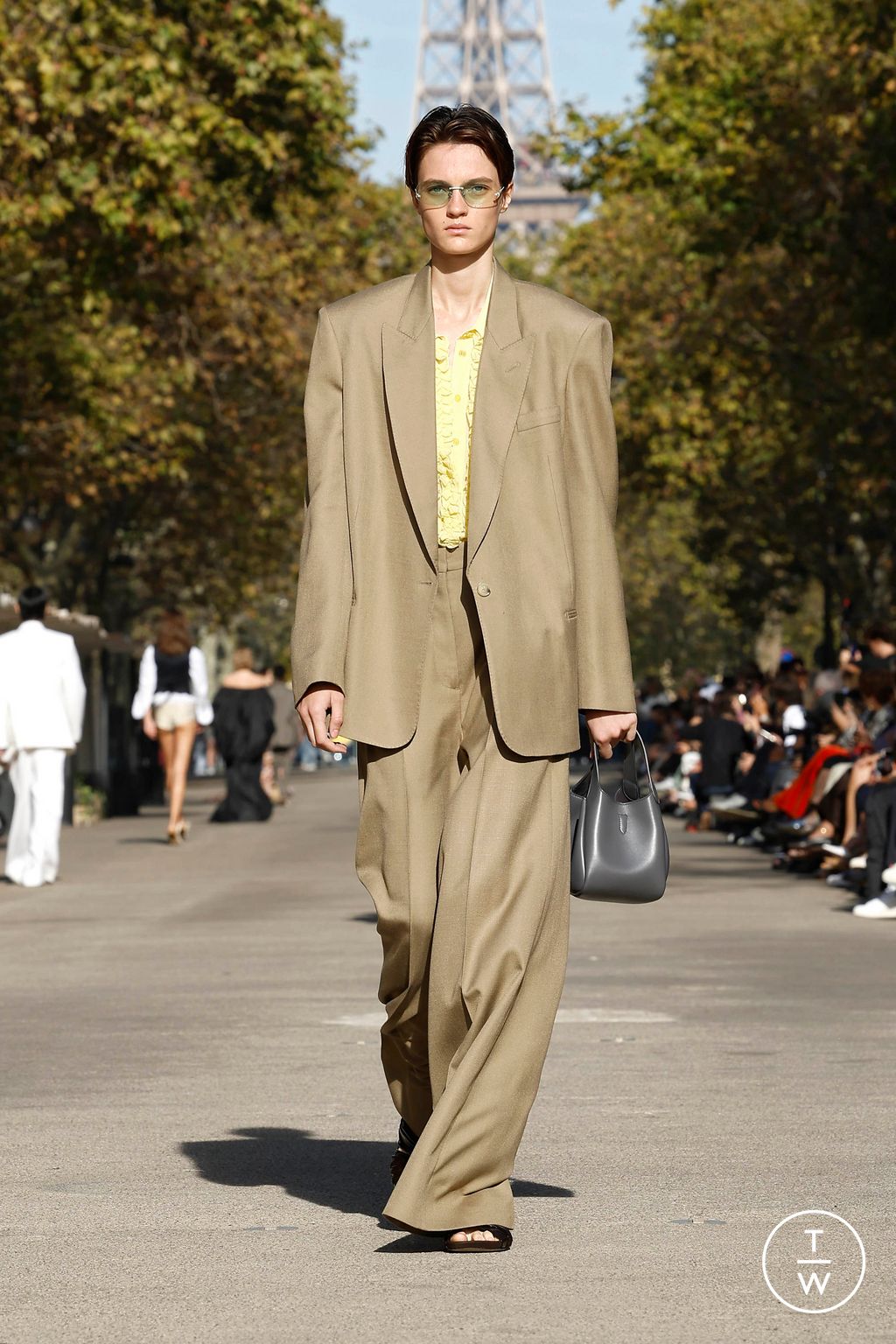 Fashion Week Paris Spring/Summer 2024 look 12 from the Stella McCartney collection 女装