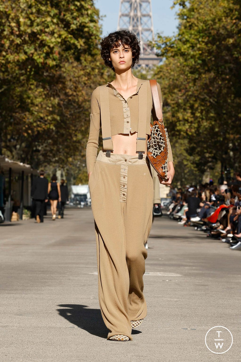 Fashion Week Paris Spring/Summer 2024 look 28 from the Stella McCartney collection 女装