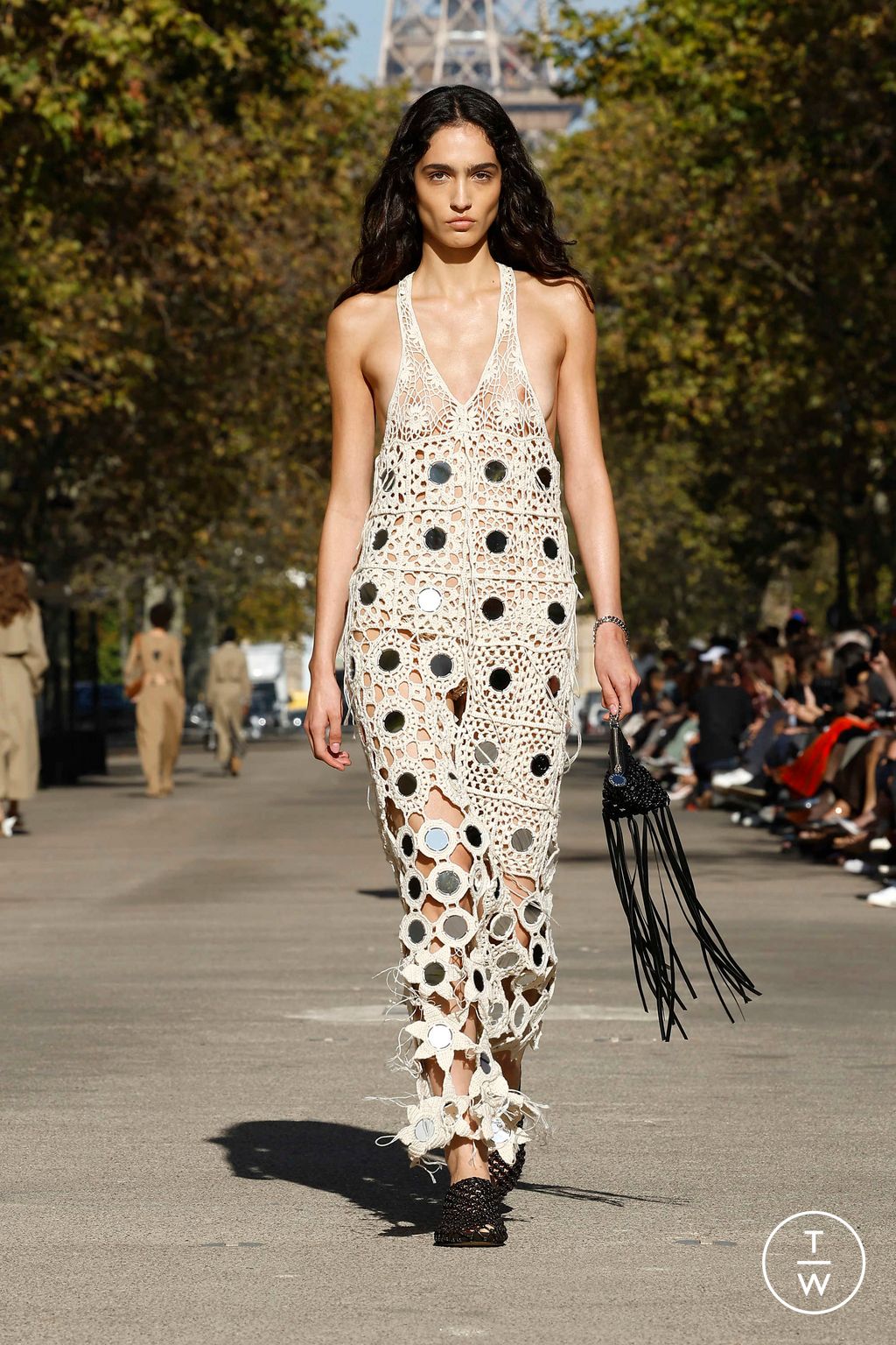 Fashion Week Paris Spring/Summer 2024 look 32 from the Stella McCartney collection womenswear
