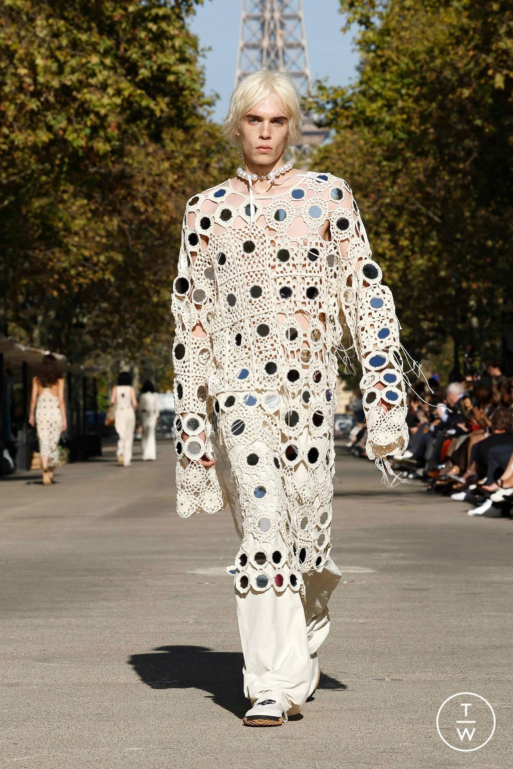 Fashion Week Paris Spring/Summer 2024 look 35 from the Stella McCartney collection womenswear