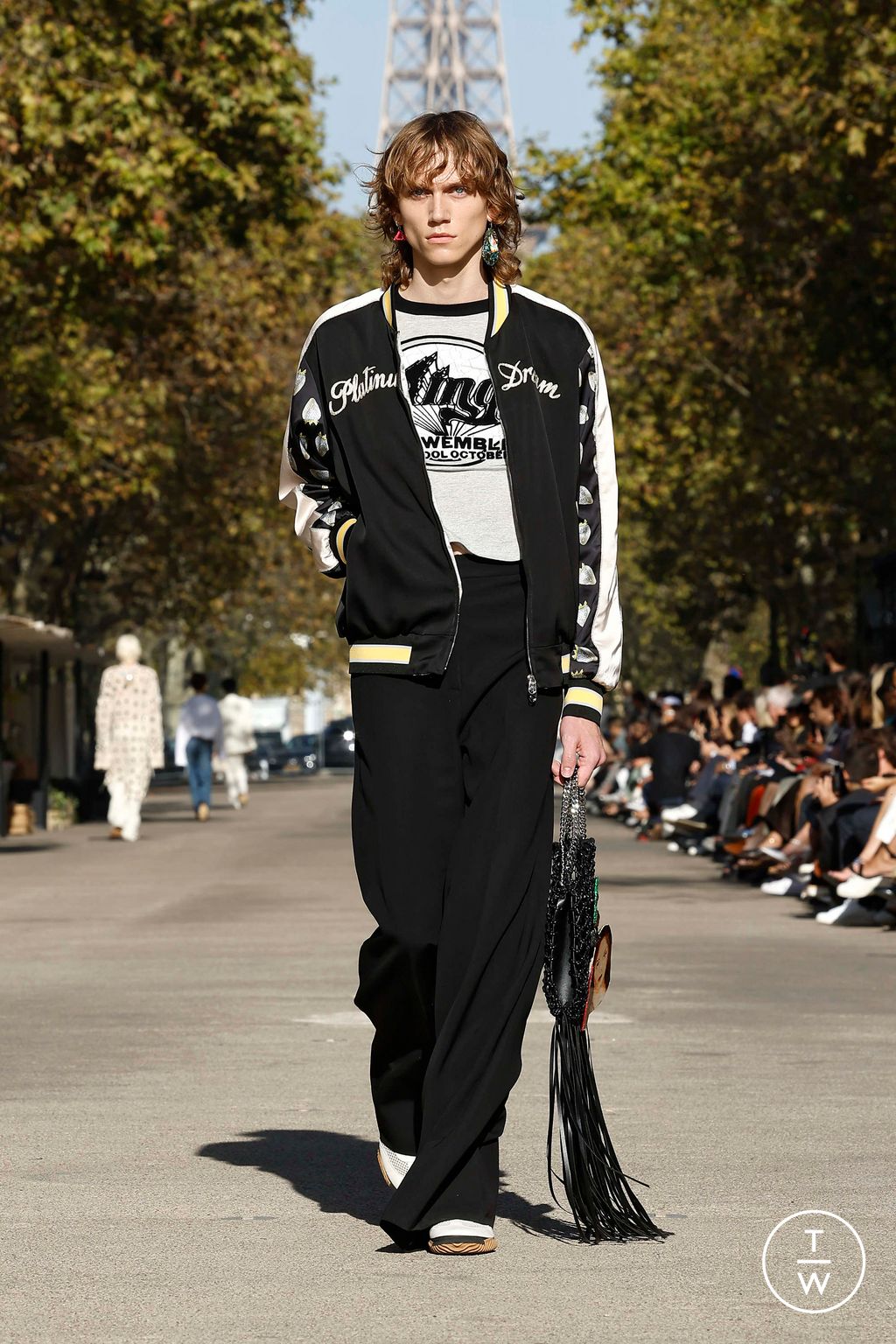 Fashion Week Paris Spring/Summer 2024 look 38 from the Stella McCartney collection 女装